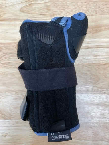 Photo of free Wrist support (Central Ave/ Orchard) #2