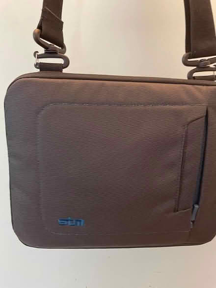 Photo of free ipad carrying case (Newtonville) #4