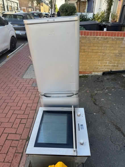 Photo of free Washing machine, fridge, oven (East Dulwich) #1