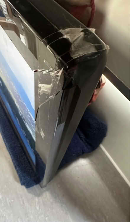 Photo of free Samsung 32 inch (Sawbridgeworth) #4