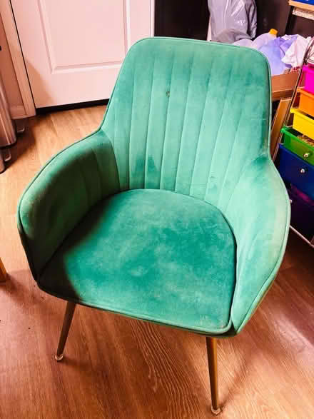 Photo of free Green “velvet” chair (amazon) (North Hollywood) #2