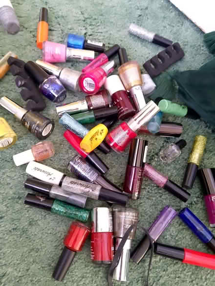Photo of free Nail polish, loads (Minchery Farm OX4) #1
