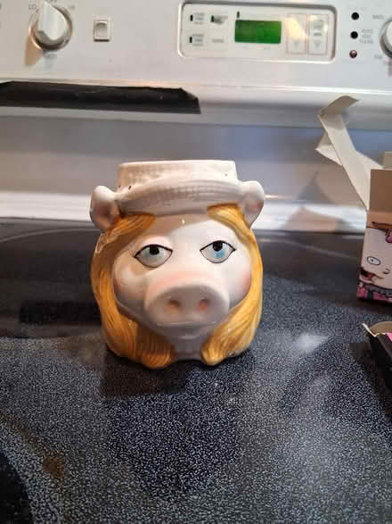 Photo of free Miss Piggy (Burien) #1