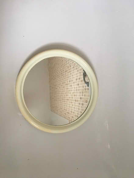 Photo of free White, Medium Sized face Mirror (Liverpool L6) #1