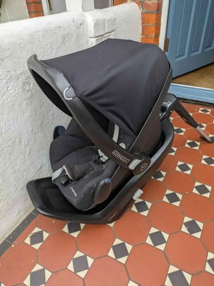 Photo of free Infant car seat (Fiveways) #2
