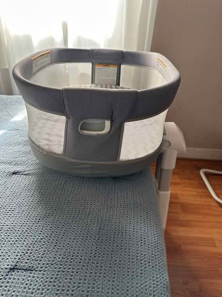 Photo of free Bassinet (Downtown) #1