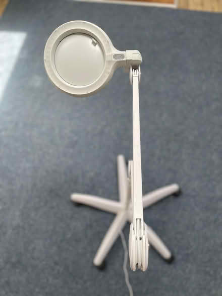 Photo of free Beauticans magnifying light (Ferndown BH22) #1