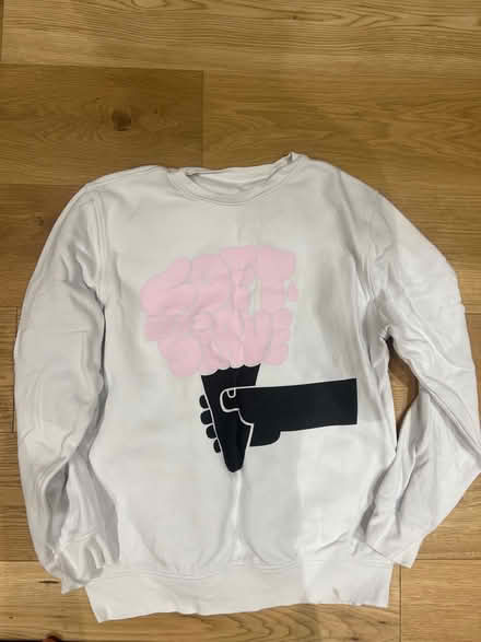 Photo of free Sweatshirts and T’s (SE17) #1