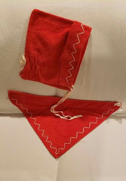 Photo of free Little Red Riding Hood costume (21144 Elmhurst) #1