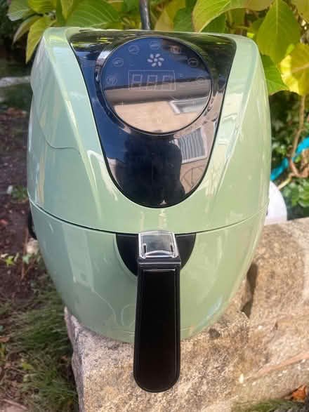 Photo of free Broken Air fryer (Weoley castle B29) #1