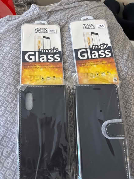 Photo of free Mobile phone accessories (Luton - LU4) #1