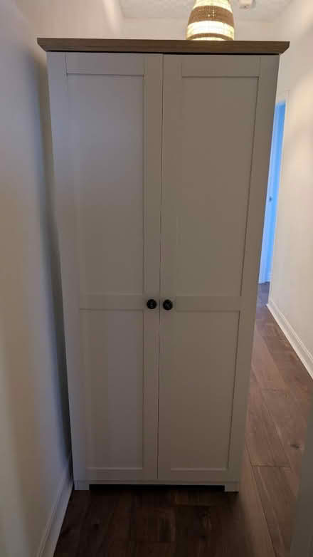 Photo of free White wardrobe (Reddish SK5) #1