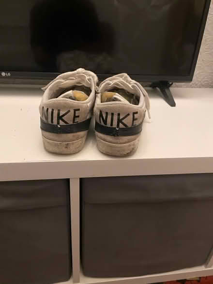 Photo of free Nike trainers (Norbury) #3