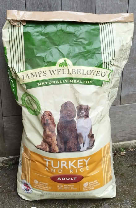 Photo of free J Wellbeloved dog food (Cainscross GL5) #1