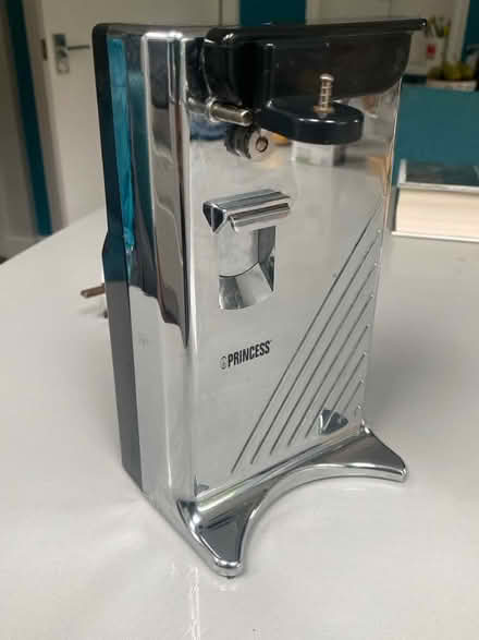 Photo of free Can opener - electric (Berkhamsted HP4) #1
