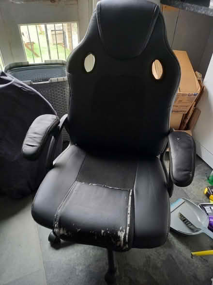 Photo of free Computer chair (E8 2lr) #1