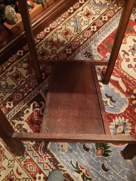 Photo of free Lovely vintage table (TN39) #3