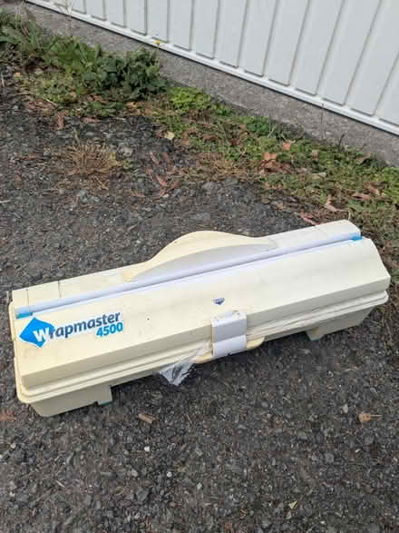 Photo of free Cling film dispenser (BA1) #1