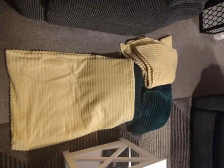 Photo of free 2 yellow throws and 4 green cushions (Gorgie EH11) #1