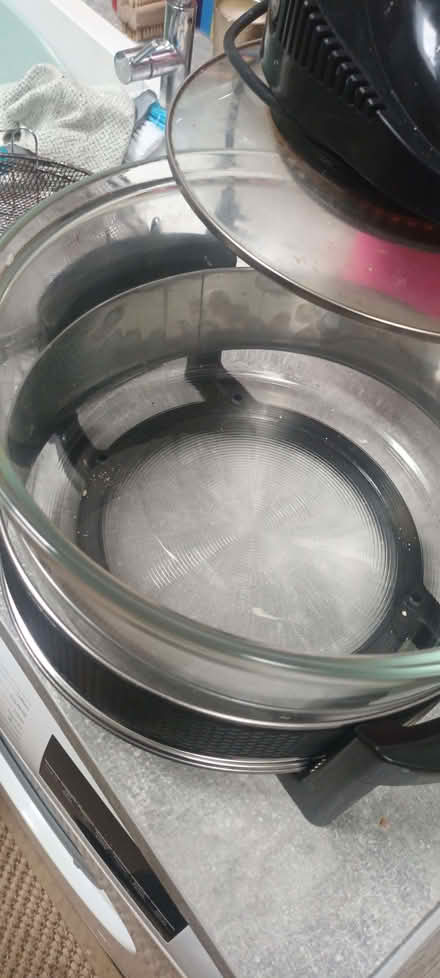 Photo of free Halogen counter top roasting oven (Crosspool S10) #3