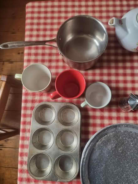 Photo of free Assorted kitchenware (headington OX3) #2
