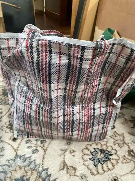 Photo of free Small laundry bag with zip (N14 Oakwood Park) #2