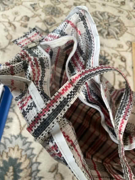 Photo of free Small laundry bag with zip (N14 Oakwood Park) #3