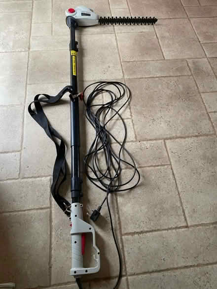 Photo of free Telescopic Hedge Trimmer (Cholsey OX10) #4