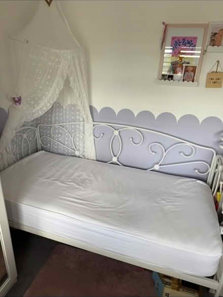 Photo of free Single bed with metal frame (Bedworth CV12) #1