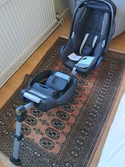 Photo of free Child car seat (Knebworth SG3) #3