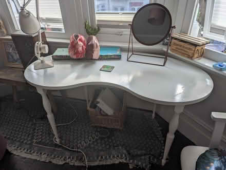 Photo of free IKEA white desk (SS09TG) #1