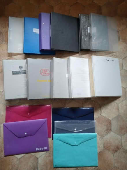 Photo of free A4 Arch Folders most with pockets (Emerson Valley, MK4) #1