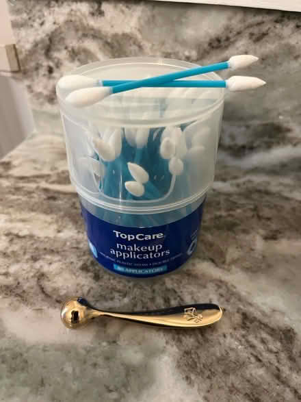 Photo of free Q-tip/makeup applicators & roller (Vienna community center) #1