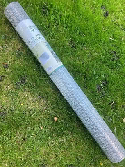 Photo of free New roll of wire netting (BR6) #1