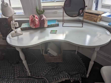 Photo of free IKEA white desk (SS09TG) #2