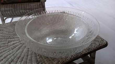 Photo of free Large catering bowls (19095) #1