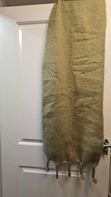 Photo of free Green scarf (Manchester M40) #2