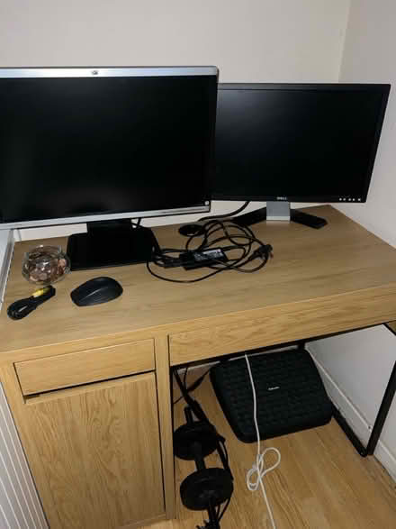 Photo of free IKEA desk (SE6) #1