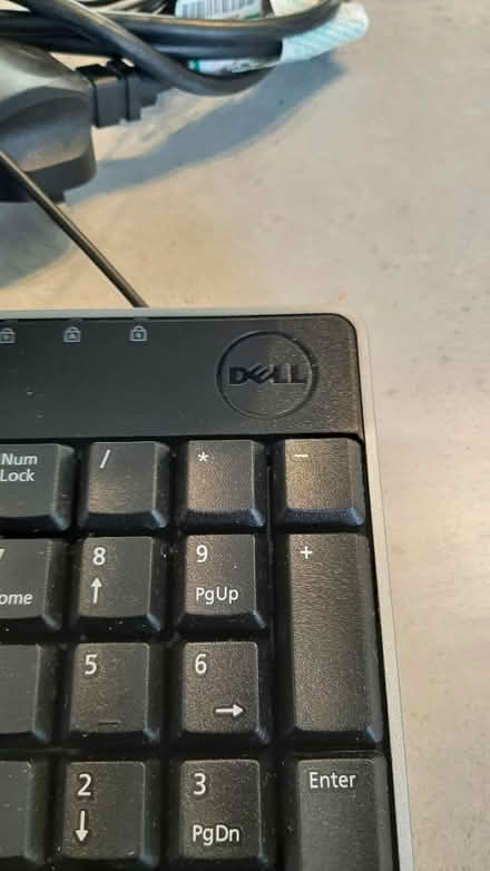 Photo of free hp screen & keyboard (peacehaven) #3