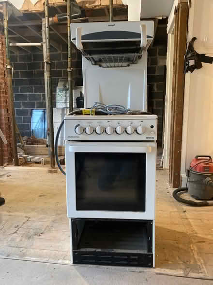 Photo of free Beko Aspen 50 gas oven (S17 Dore) #1