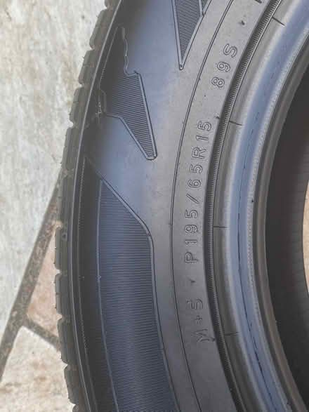 Photo of free Tire nearly new (Nr Fresh Pond & Mt Auburn Cem.) #2