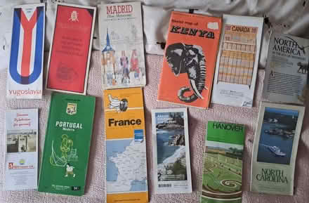 Photo of free Cleection of maps and tourist guides (Little Chalfont HP6) #1