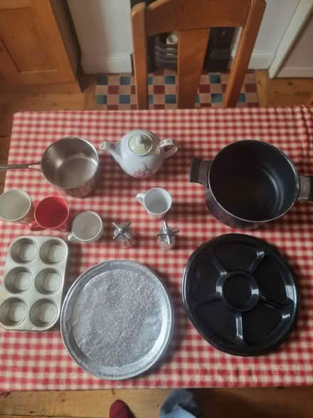 Photo of free Assorted kitchenware (headington OX3) #1