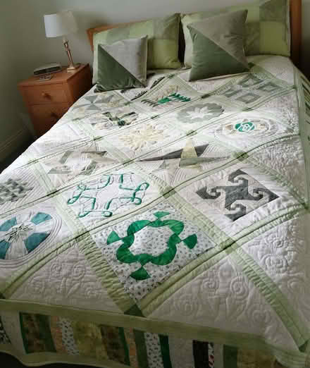 Photo of free Green Patchwork Quilt (Stone Cross BN24) #1