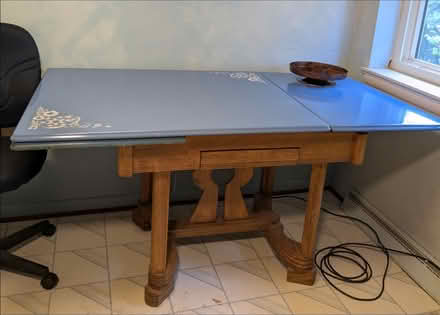 Photo of free Kitchen table (Damascus MD) #1