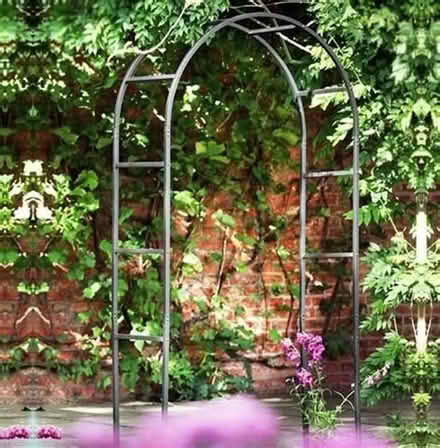 Photo of Garden Arch (Heage DE56) #1