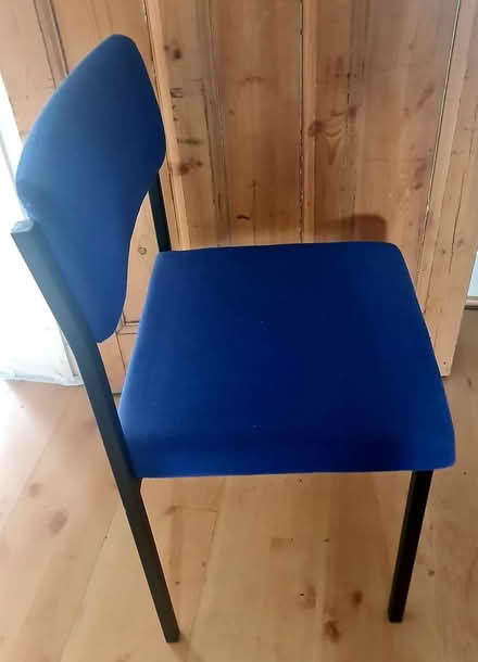 Photo of free Nice blue padded chair (Boston Manor, W7) #2