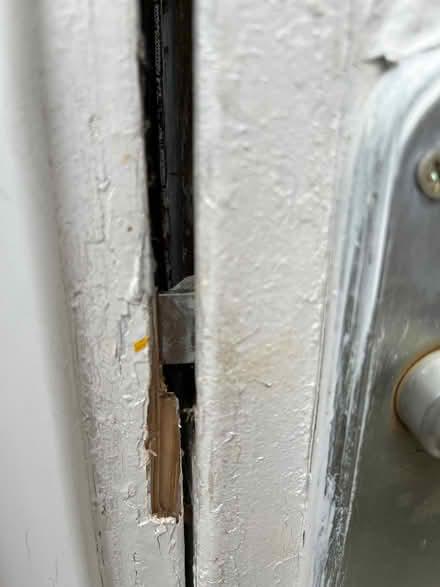 Photo of Door latch or lock (Greenmeadow, Swindon SN25) #2
