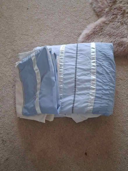 Photo of free Double cotton duvet cover and pillow cases (Belmont SM2) #1