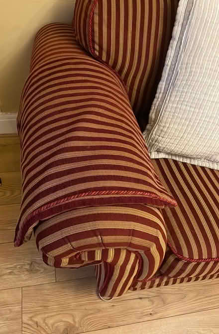 Photo of free Sofa (West Ewell Epsom KT19) #4
